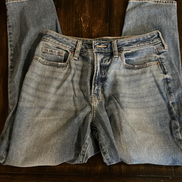 Old Navy Curvy Straight - Picture 4 of 4